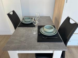 Conteneur Design Avec Jacuzzi - Bord de Forêt