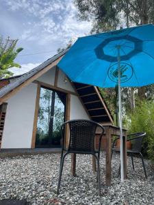 Encanto Verde cabaña sencilla