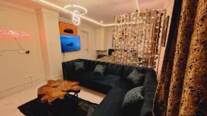 Luxury Private Apartment - Rāmkot