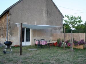 Maisons de vacances Maison familiale avec jardin clos, proche station thermale - FR-1-489-562 : photos des chambres