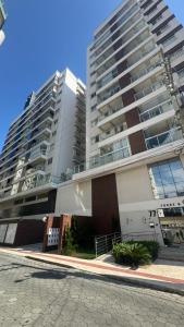 Lindo Apt para Temporada 50 m da Praia Vista Mar