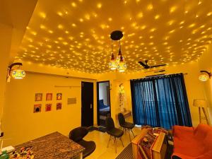 Jharokha- Luxury Apartment