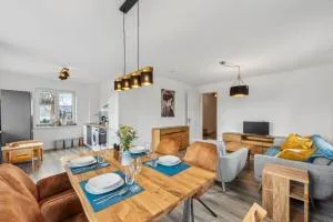 Familienfreundliches Apartment zwischen Potsdam und Berlin für 2-4 Personen - Parkplatz - Balkon - Voll ausgestattete Küche - WLAN - Ferienwohnung Nebelwiesen Stahnsdorf - Kleinmachnow