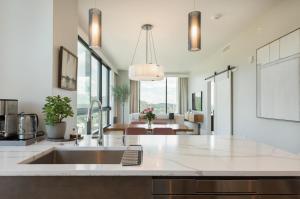 Panoramic Pack Square | Arras Vacation Rentals