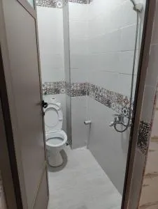 منزل الاسطورات - 乌季达