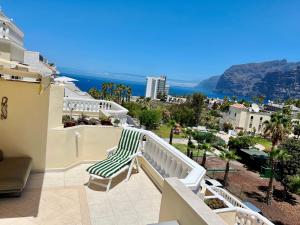 GREEN PARADISE - Los Gigantes, Tenerife