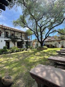 Villa exclusiva con jardín a 80m del centro