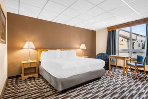 King Room - Ground Floor/Non-Smoking room in Best Western Lee's Motor Inn
