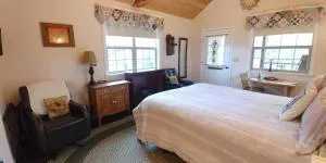 Creekside Cabin - Buncom