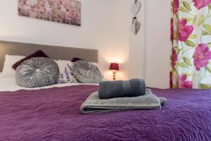 Pleasure beach apartment with garden