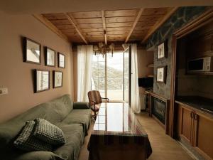 TrendyHomes Montebajo, zona Plaza de Andalucía y vista a las pistas