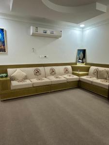 شقة الضيافة المميزة غرفة وصالة Dhiafa Studio room