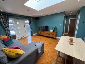 Streatham House - 2 Bedroom - Sleeps 6 - Free WiFi