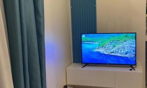 Modern Apartment with Direct Pool Access in Aqua Tropical