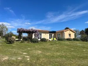 Les Bayles - Garrigue Les Bayles - Garrigue