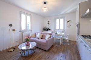 Lora diamond Suite 3, free private parking, self check in