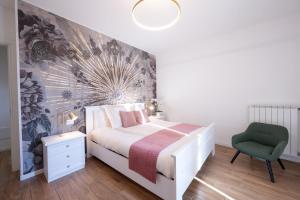 Lora diamond Suite ,free parking, self check in,3