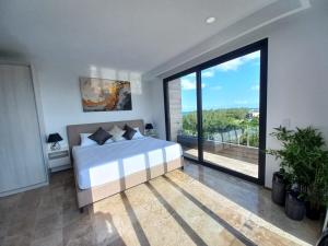 Pent House 1 Ocean View Bedroom