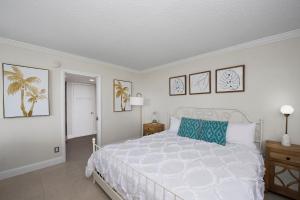 Estero Beach & Tennis C-901 by Sun Palace Vacations