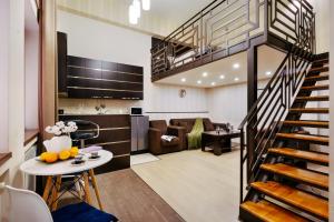 Residence North Avenue, small center
