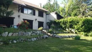 Séjour cosy à Saint Nazaire - 圣皮耶尔德沙尔特勒斯