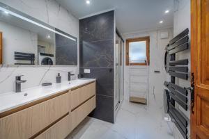 Appartements Appartement BOZEN - 100M2- 6 personnes - Bozel - Vallee de Courchevel : photos des chambres