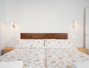 EnjoyGranada PLAZA DEL CARMEN 1A