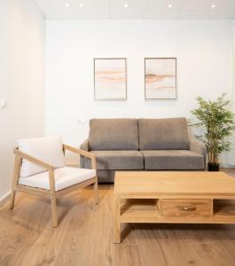 EnjoyGranada PLAZA DEL CARMEN 1A