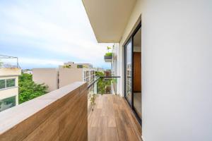 2 BR Oasis with Incredible Rooftop Pool