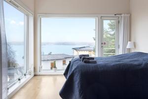 Spectacular Villa - Pool, Sauna & Magical Lake View