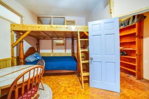 Sunrise and Sunset Views Rural Elkhart Studio!