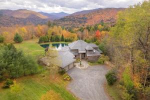 Mountain Top Fresh Pond Hot Tub