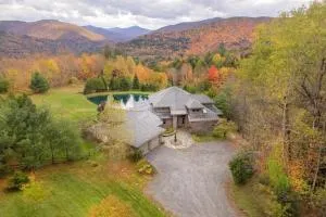 Mountain Top Fresh Pond Hot Tub - Stockbridge