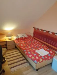 Agréable petite chambre à côté du Walibi avec grand jardin arboré - Limelette