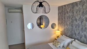 Apartments and rooms with parking space Hvar - 13161