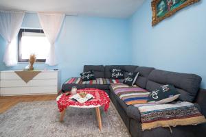 Family friendly house with a swimming pool Zemunik Donji, Zadar - 23611