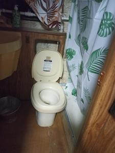 Peaceful and Cozy Camper in the City Center with Private Patio