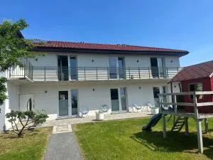 Holiday apartments near the beach, Ch opy - Chłopy