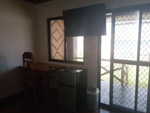 PETER AND MARIAS RESORT, casa junto al mar