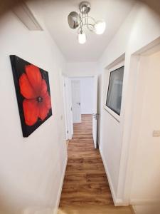 Cozy Double Room with Ensuite & Private Kitchenette - Private Parking Inclusive