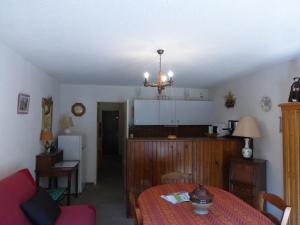 Studio confortable 5 couchages avec balcon et parking au Super Sauze - FR-1-804-1