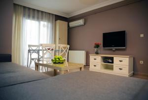Akin Suites