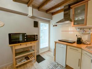 Maisons de vacances Maison independante avec terrasse et parking privatif - FR-1-591-719 : photos des chambres