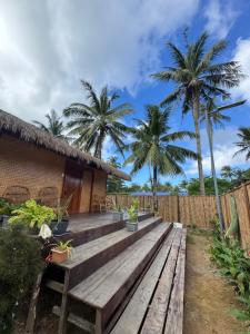 Surf House Palawan