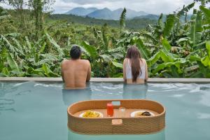 Kalikasan Glamping Resort near Manila with Overlooking Pool and Starlink