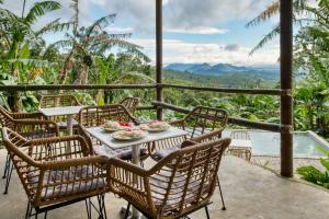 Kalikasan Glamping Resort near Manila with Overlooking Pool and Starlink