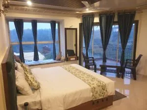 Triveni Stays Horizon 4 bedroom - Chiplun