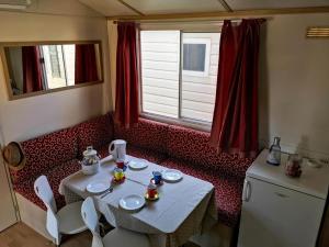 Feriendorf Le Tamerici Mobilehome Gorgona für 5 Personen