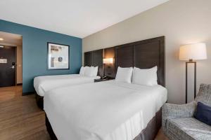 Queen Room with Two Queen Beds - Non-Smoking room in Comfort Inn & Suites Miami International Airport