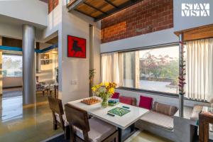 StayVista at LettGo with Garden, BBQ & Terrace